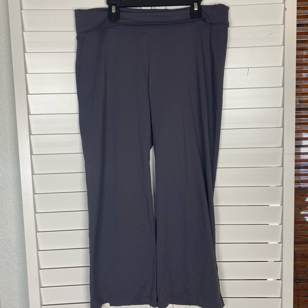 Patagonia fold over cropped yoga pants